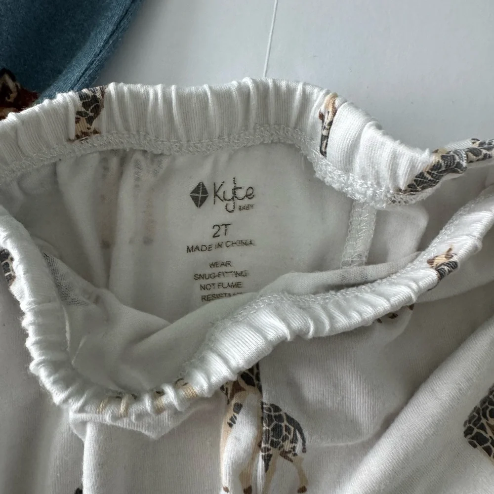 Bamboo Misc Pajama Lot Sizes 18-24M - Picture 12 of 15